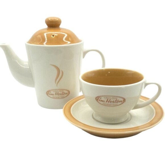 Tim Hortons Ceramic Teapot & Cup Set With Saucer Beige & White - Picture 4 of 7
